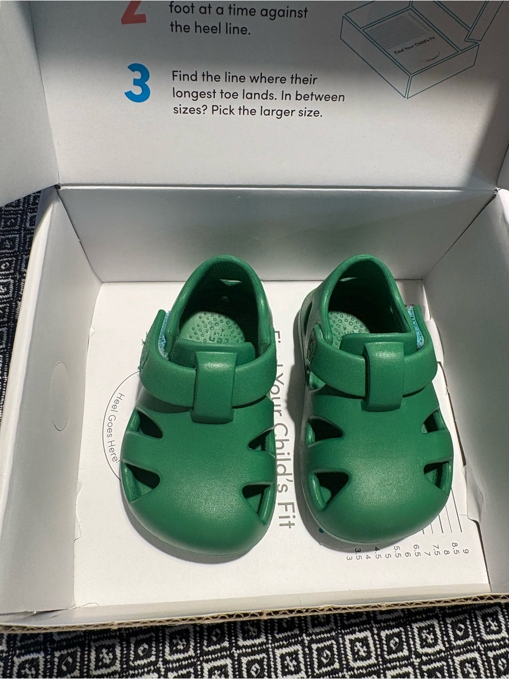 Ten Little Splash Sandals size 4 Dino green, new in box